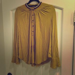 Anthropologie/Akemi +Kin mustard yellow top